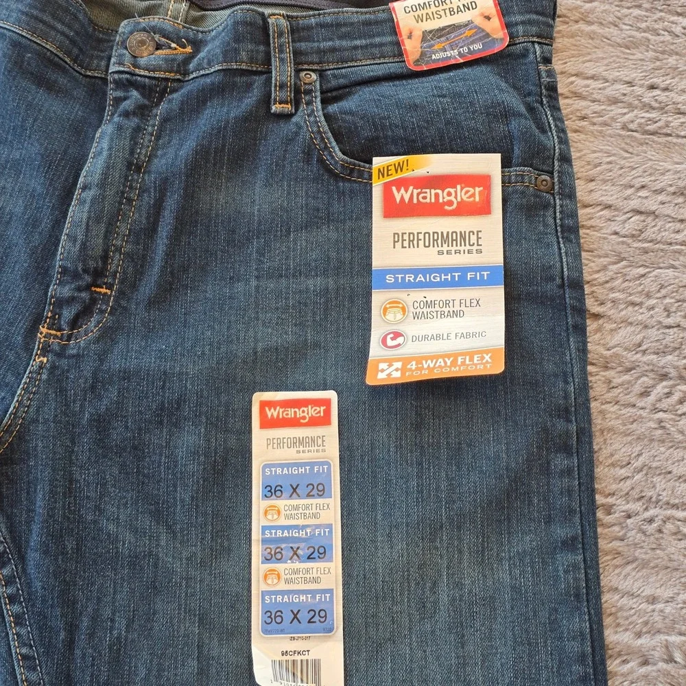 NWT Wrangler Performance Series Straight Fit Jeans Mens 36x29 Blue‎ Stretch